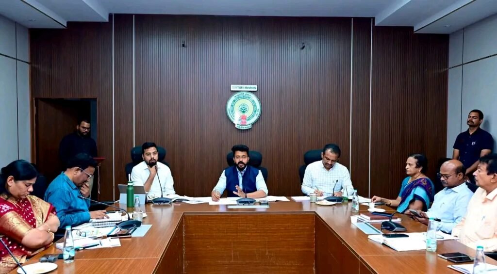 అభివృద్ధి పనులను వేగవంతం చేయాలి: జిల్లా కలెక్టర్ సి.యం. సాయికాంత్ వర్మ